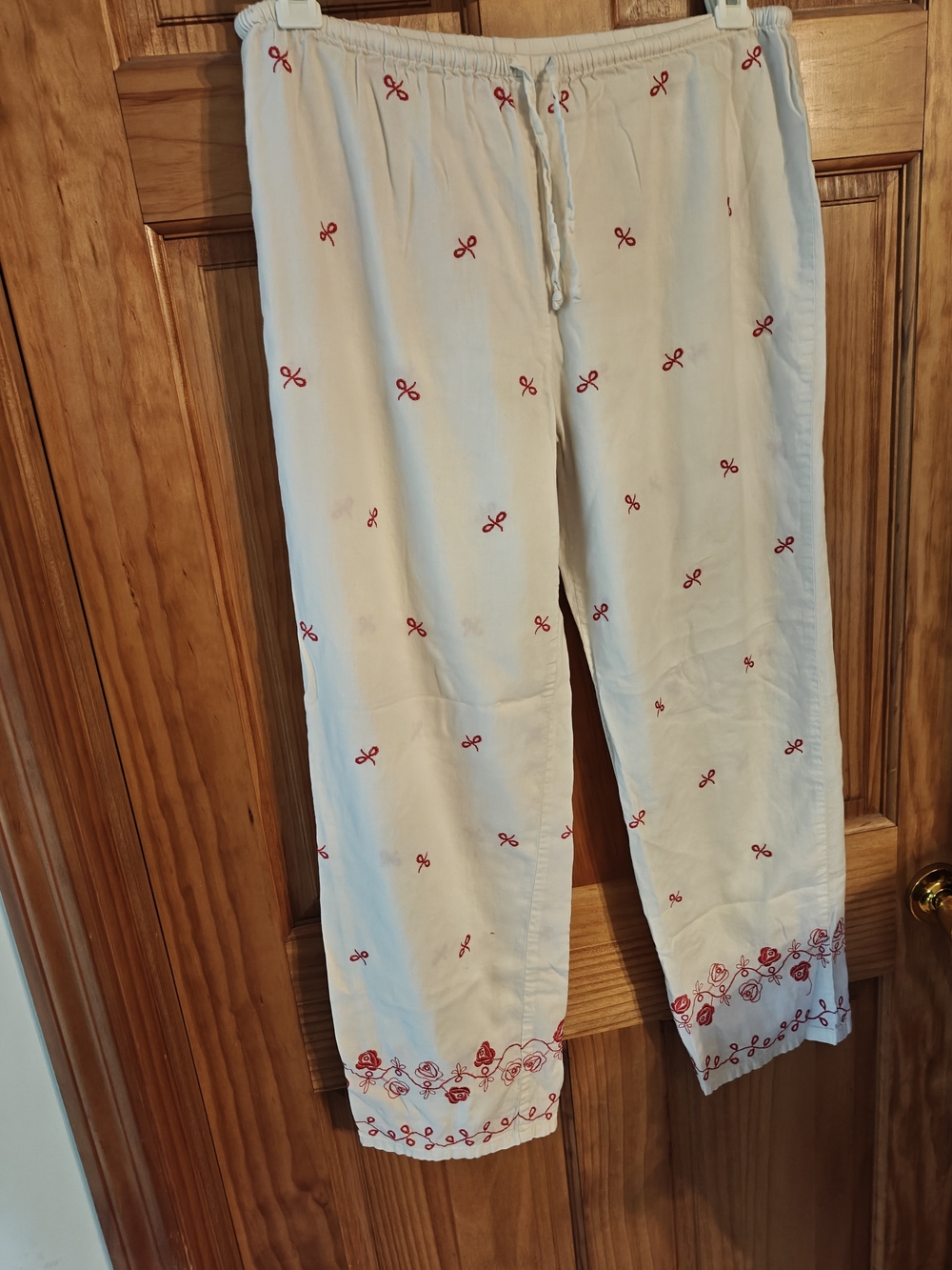 Victoria's Secret Cotton Cream Pjs with Red Bow Embroidery
